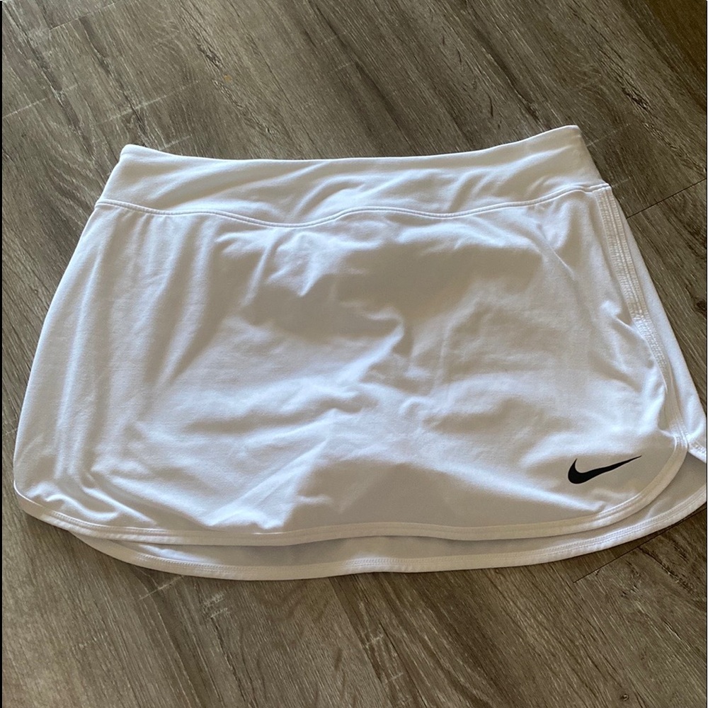NIKE TENNIS SKIRT